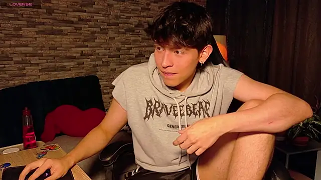  -Lucky-  online show from March 1, 9:06 pm