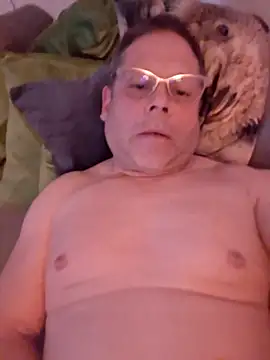 Snapshot of Mika-x1 chatting on March 5, 10:39 pm Mika-x1 online show from March 5, 10:39 pm