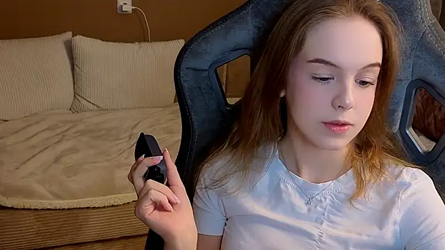 icesteam online show from March 17, 9:01 am