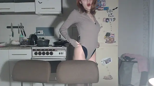 SolarAdrienne online show from March 10, 9:42 pm