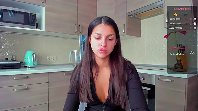 Snapshot of AngelGabe chatting on February 18, 9:27 am AngelGabe online show from February 18, 9:27 am