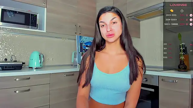 Snapshot of AngelGabe chatting on March 6, 5:37 am AngelGabe online show from March 6, 5:37 am