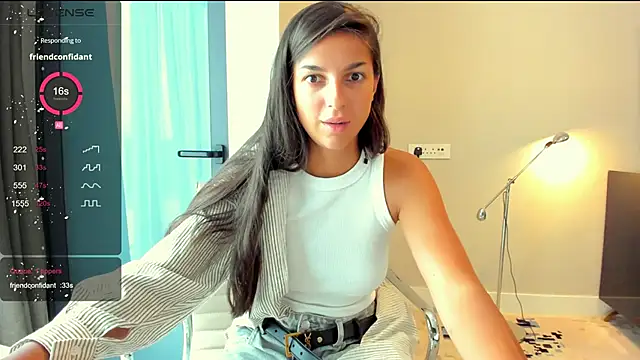 Snapshot of AngelGabe chatting on April 1, 4:35 am AngelGabe online show from April 1, 4:35 am