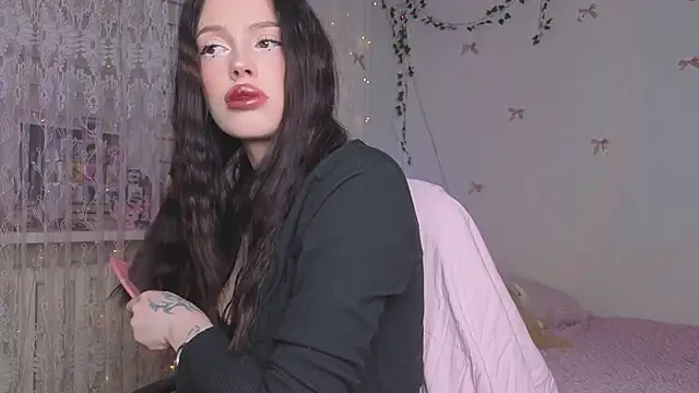 Snapshot of JessiBlossom chatting on February 26, 3:22 pm JessiBlossom online show from February 26, 3:22 pm