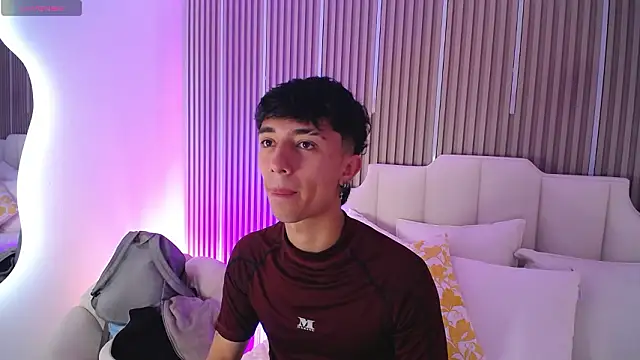 Aiden Rivers  online show from February 27, 12:38 pm