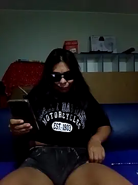 Snapshot of venus-marte chatting on March 11, 4:51 am venus-marte online show from March 11, 4:51 am