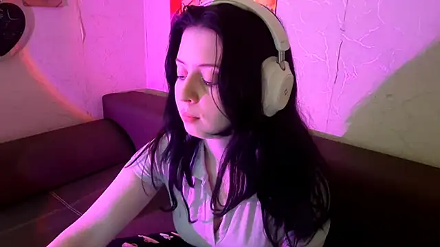 MindyMinty online show from March 9, 5:11 am