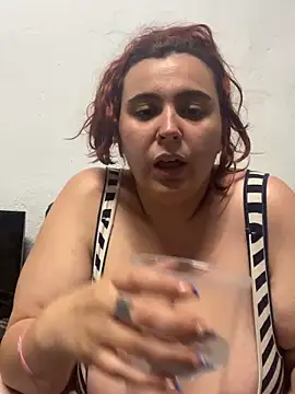 Snapshot of Sandragll chatting on June 18, 7:29 pm Sandragll online show from June 18, 7:29 pm