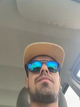Snapshot of vieiratiago963 chatting on July 11, 1:36 pm vieiratiago963 online show from July 11, 1:36 pm