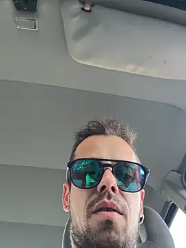 Snapshot of vieiratiago963 chatting on July 12, 4:42 pm vieiratiago963 online show from July 12, 4:42 pm