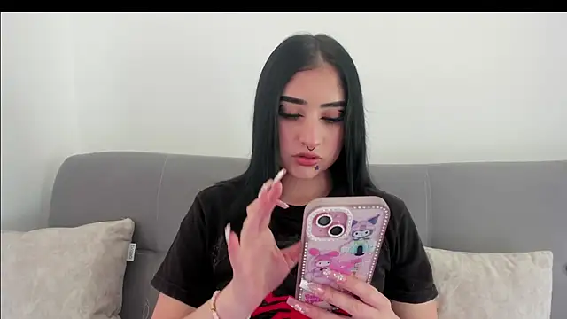Snapshot of Kattengel_ chatting on August 5, 10:33 pm Kattengel online show from August 5, 10:33 pm