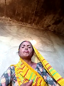 Hot re83 online show from March 7, 7:27 am