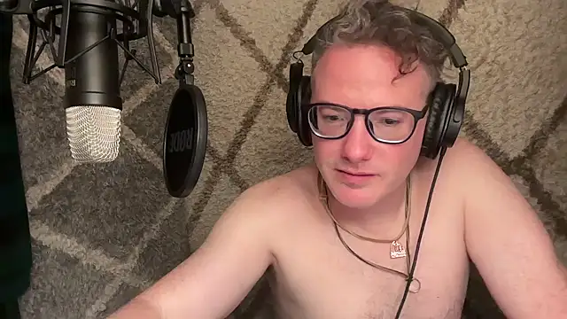 CunningColm online show from March 23, 3:21 am