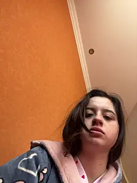 Snapshot of Baby_doll7777 chatting on March 5, 8:32 am Baby doll7777 online show from March 5, 8:32 am