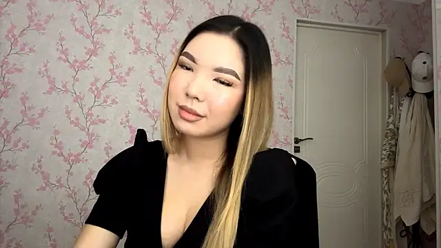 Elina Mottel online show from February 17, 7:27 am