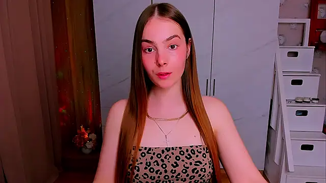 Maddy Wood  online show from April 28, 4:34 pm