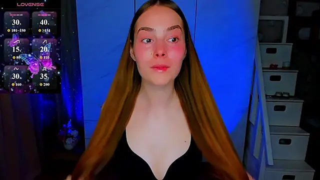 Maddy Wood  online show from June 18, 3:27 pm