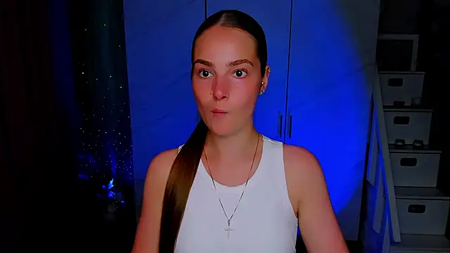 Maddy Wood  online show from July 10, 5:04 pm