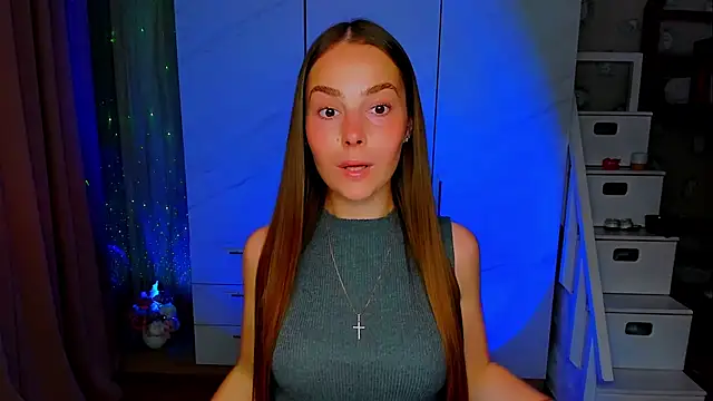 Maddy Wood  online show from July 12, 4:42 pm