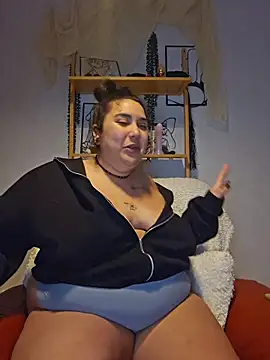 Snapshot of Deesse_luna chatting on March 29, 7:36 pm Deesse luna online show from March 29, 7:36 pm