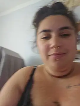 Snapshot of Deesse_luna chatting on April 7, 8:48 am Deesse luna online show from April 7, 8:48 am