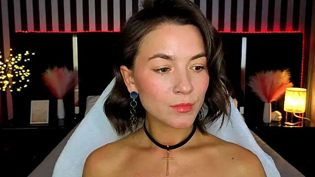 Snapshot of GracefulMichelle chatting on May 5, 7:44 pm GracefulMichelle online show from May 5, 7:44 pm