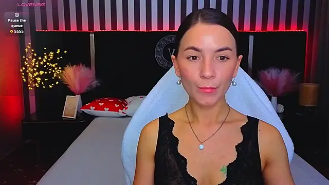 Snapshot of GracefulMichelle chatting on May 19, 7:31 pm GracefulMichelle online show from May 19, 7:31 pm