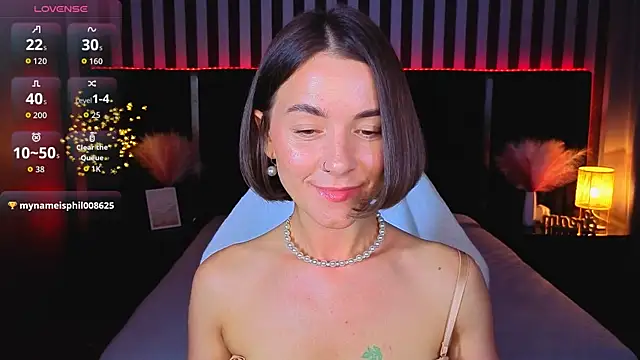 Snapshot of GracefulMichelle chatting on May 26, 7:21 pm GracefulMichelle online show from May 26, 7:21 pm