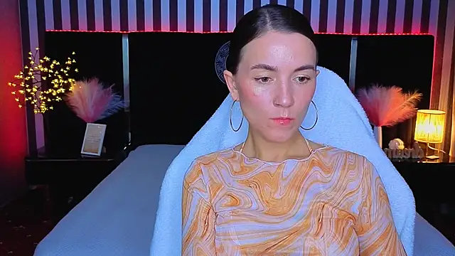 Snapshot of GracefulMichelle chatting on June 3, 3:28 pm GracefulMichelle online show from June 3, 3:28 pm