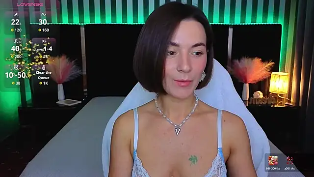 Snapshot of GracefulMichelle chatting on June 4, 6:58 pm GracefulMichelle online show from June 4, 6:58 pm