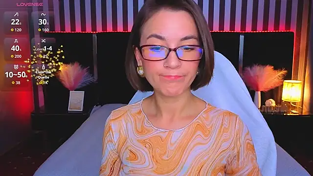 Snapshot of GracefulMichelle chatting on June 9, 1:28 am GracefulMichelle online show from June 9, 1:28 am