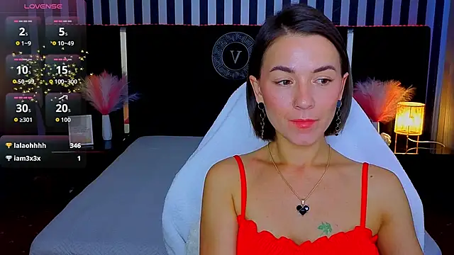Snapshot of GracefulMichelle chatting on June 14, 5:53 am GracefulMichelle online show from June 14, 5:53 am