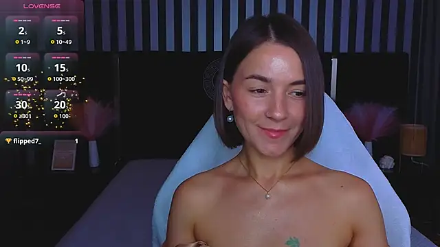 Snapshot of GracefulMichelle chatting on June 21, 7:05 pm GracefulMichelle online show from June 21, 7:05 pm