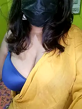 NISHHAA online show from April 8, 7:47 pm