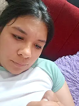 Snapshot of belen_green chatting on July 16, 1:11 am belen green online show from July 16, 1:11 am