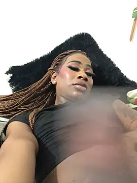 Snapshot of Sheinny_brown1 chatting on July 2, 6:41 am Sheinny brown1 online show from July 2, 6:41 am