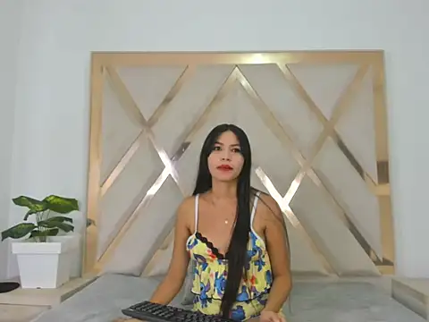 Carlotaasm online show from March 22, 5:00 am