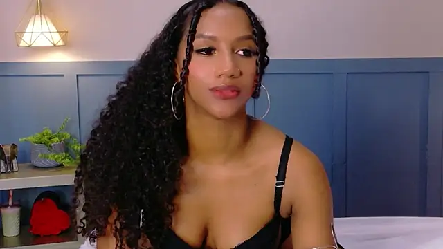 Snapshot of Chloe-Rose- chatting on July 28, 11:17 am Chloe-Rose- online show from July 28, 11:17 am