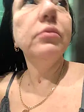 Snapshot of SusanLaNiceX chatting on May 24, 9:14 am SusanLaNiceX online show from May 24, 9:14 am
