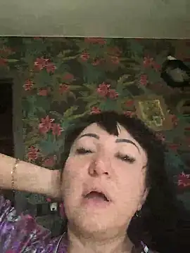 Snapshot of SusanLaNiceX chatting on June 4, 11:05 am SusanLaNiceX online show from June 4, 11:05 am