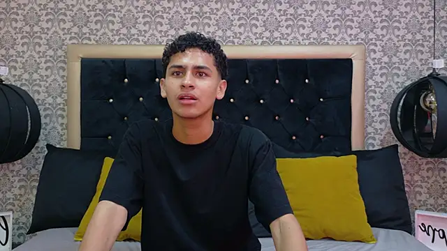 Dark Sultan online show from February 18, 8:05 pm