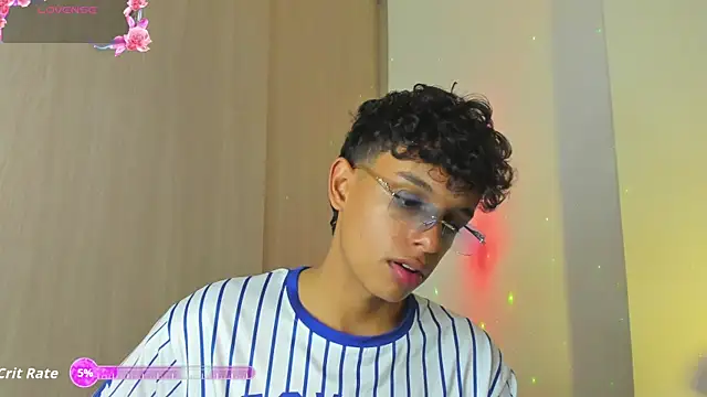 Maxfrost1 online show from June 18, 4:57 am