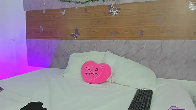 susan bennet26  online show from March 10, 1:43 am