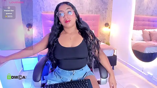 Snapshot of brithanycampbell chatting on June 20, 12:08 pm brithanycampbell online show from June 20, 12:08 pm