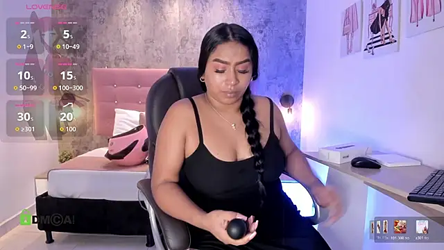 Snapshot of brithanycampbell chatting on June 26, 12:20 pm brithanycampbell online show from June 26, 12:20 pm