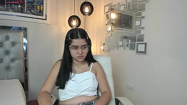 Snapshot of mila_quin chatting on May 31, 12:12 pm mila quin online show from May 31, 12:12 pm