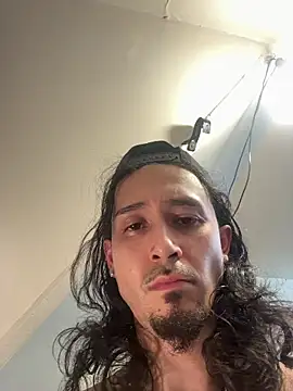 Snapshot of DraggingFirenze chatting on March 30, 4:24 am DraggingFirenze online show from March 30, 4:24 am