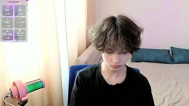  LukaHayes  online show from March 9, 11:14 am