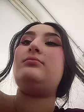zoe moon   online show from May 2, 5:40 pm