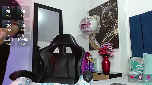 Snapshot of Exotic_wish chatting on May 4, 3:57 am Exotic wish online show from May 4, 3:57 am